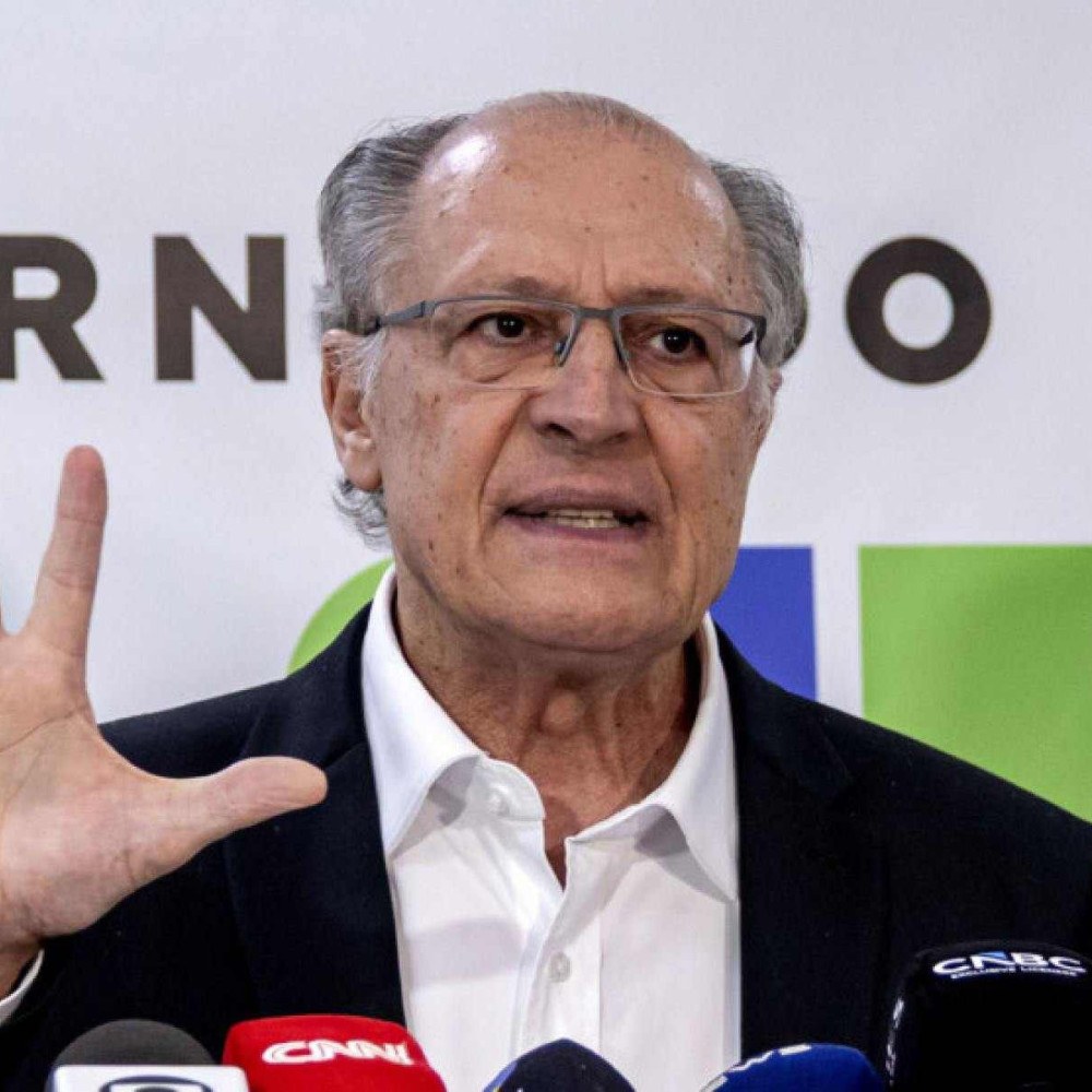 A Polêmica do ‘Imposto da Sardinha’: Impactos na Economia de Alckmin A Polêmica do 'Imposto da Sardinha': Impactos na Economia de Alckmin