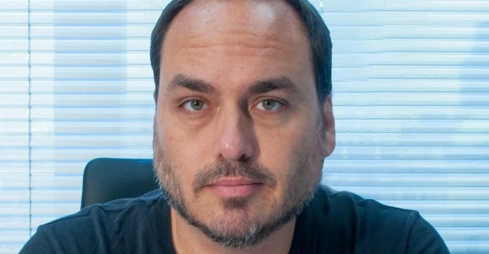 Estado de Saúde de Bolsonaro: Atualizações de Carlos na Recuperação Pós-Cirúrgica Estado de Saúde de Bolsonaro: Atualizações de Carlos na Recuperação Pós-Cirúrgica