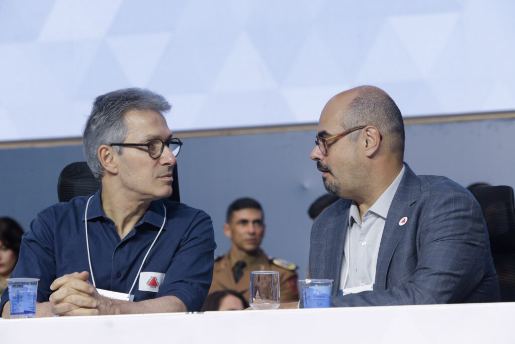 Movimentações em torno das eleições de 2026: Saídas no governo Zema devem impactar a política mineira Movimentações em torno das eleições de 2026: Saídas no governo Zema devem impactar a política mineir