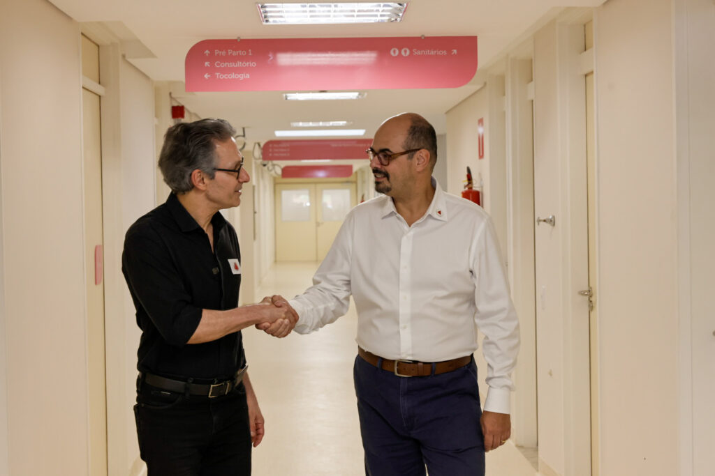 Zema delega a Simões responsabilidade por hospitais prometidos durante a campanha Zema delega a Simões responsabilidade por hospitais prometidos durante a campanha