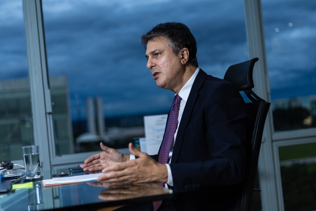 Camilo Santana: 'Haddad não pode decidir sozinho na disputa em SP'