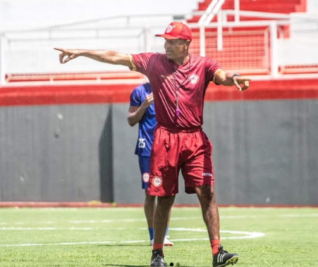 Cristóvão Borges Retorna ao Futebol em Projeto Promissor no Interior de Minas Gerais Cristóvão Borges Retorna ao Futebol em Projeto Promissor no Interior de Minas Gerais