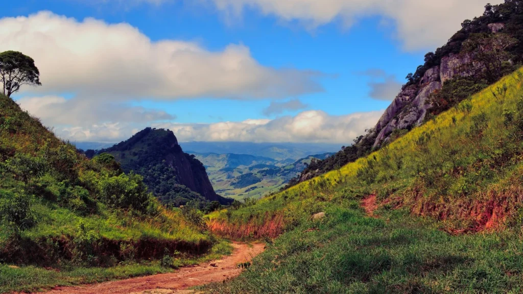 Ecoturismo em Minas Gerais: Crescimento Acelerado e Oportunidades em 2024