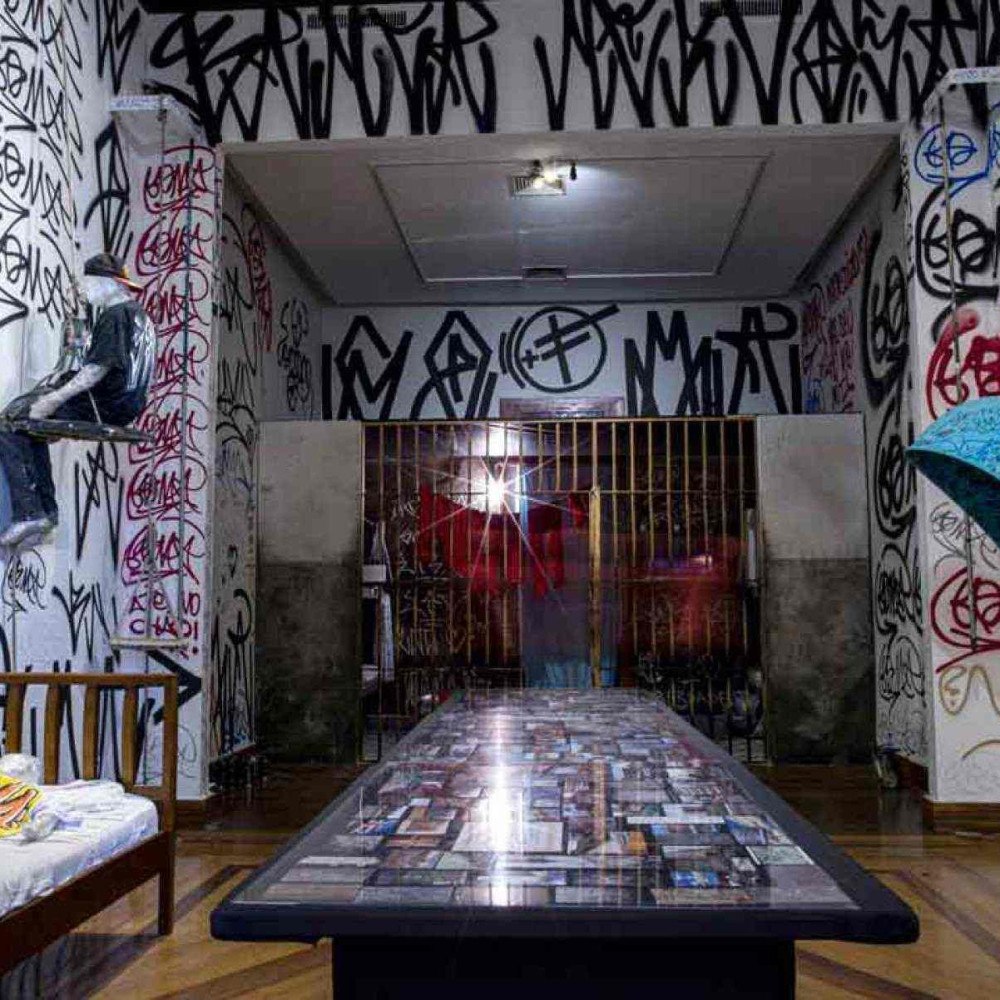 Goma Encena sua História na Exposição ‘Reconheça’ na Funarte de Belo Horizonte Goma Encena sua História na Exposição 'Reconheça' na Funarte de Belo Horizonte