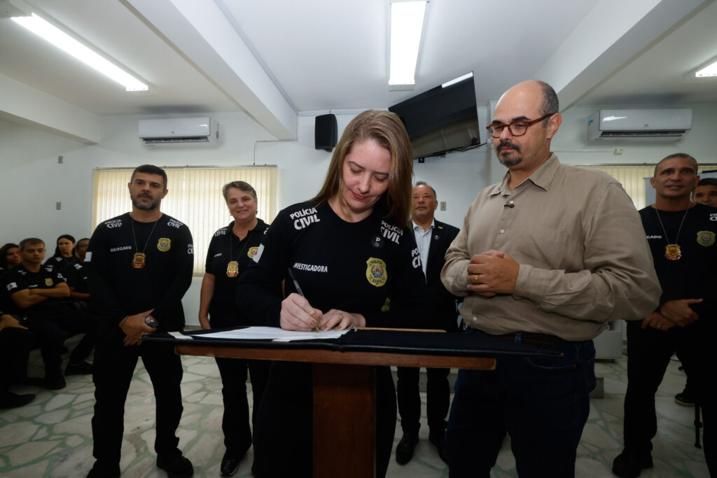 Governo de Minas Troca Equipamentos da Polícia Civil em Nanuque