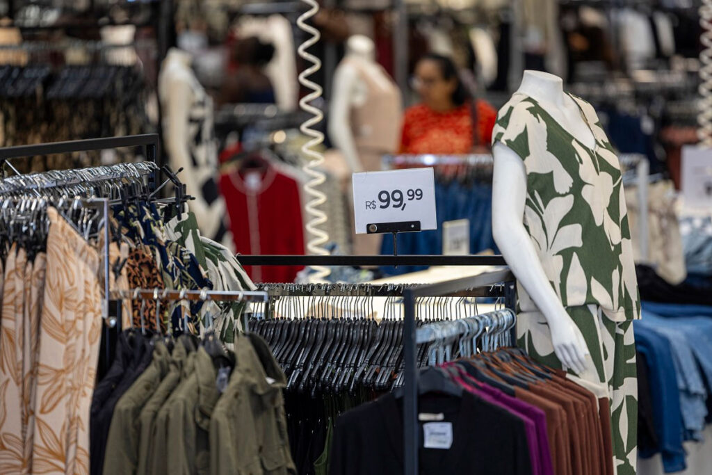 Nova Lei em Minas Gerais Proíbe Exigência de Dados Pessoais em Comércio