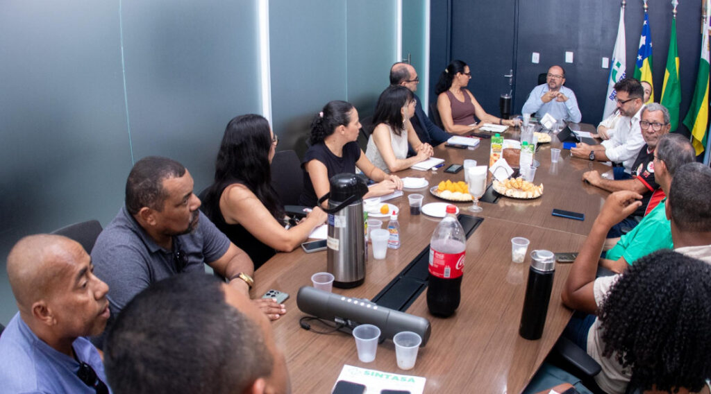 Secretaria de Saúde de Sergipe Fortalece Diálogo com Sindicatos para Melhorias na Saúde