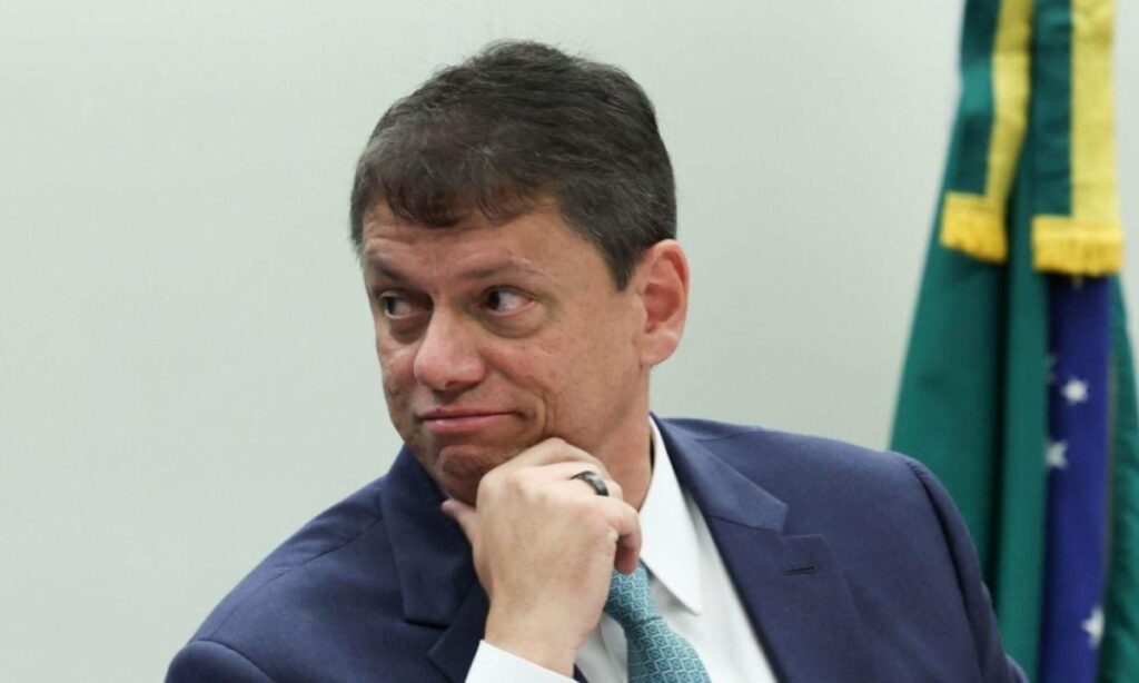 Tarcísio: Desafios entre Favoritismo em SP e a Incerteza da Corrida Presidencial em 2026