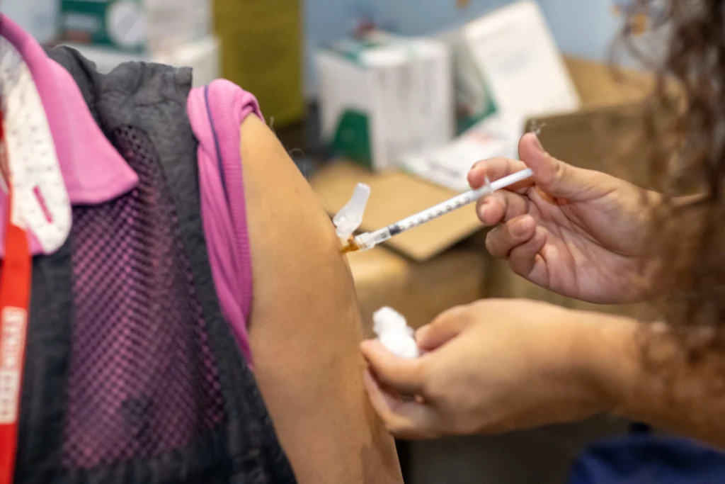 Vacinação Contra Sarampo e Febre Amarela no Pré-Carnaval em Belo Horizonte