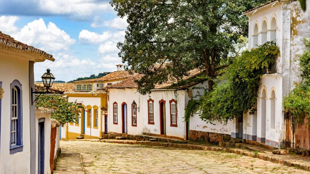 Descubra 3 Cidades em Minas Gerais Próximas ao RJ que Merecem sua Visita em 2024