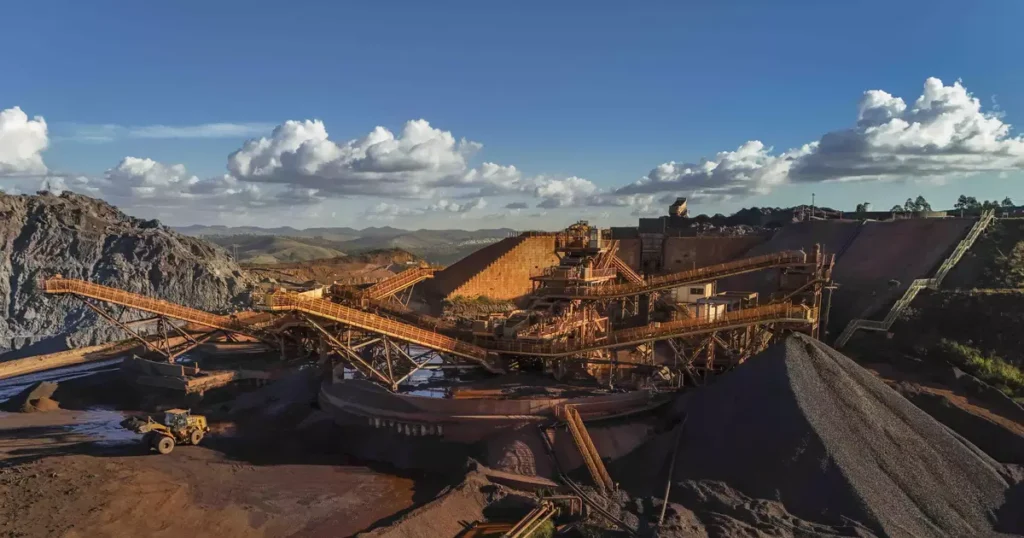 Empilhamento a Seco Revoluciona Mineração em Minas Gerais