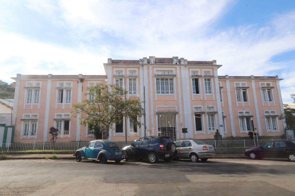 Explorando o Instituto de Laticínios Cândido Tostes: Uma Fábrica-Escola de Inovação e Tradição