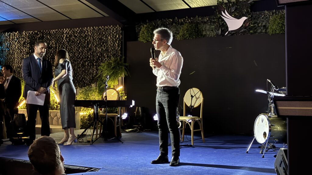 Governador de Minas defende o livre mercado como motor da economia brasileira