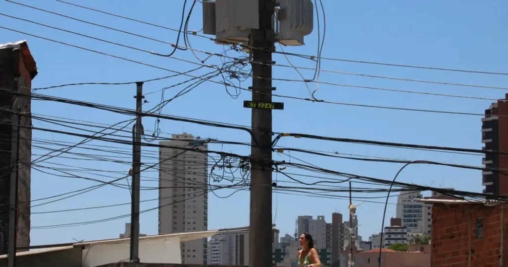 Infraestrutura Energética: Pilar Essencial para o Desenvolvimento e Qualidade de Vida