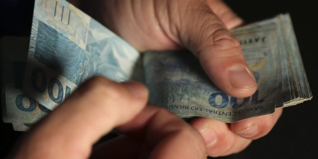 MG: Moradores de Cidades Afetadas pelas Chuvas Podem Sacar FGTS