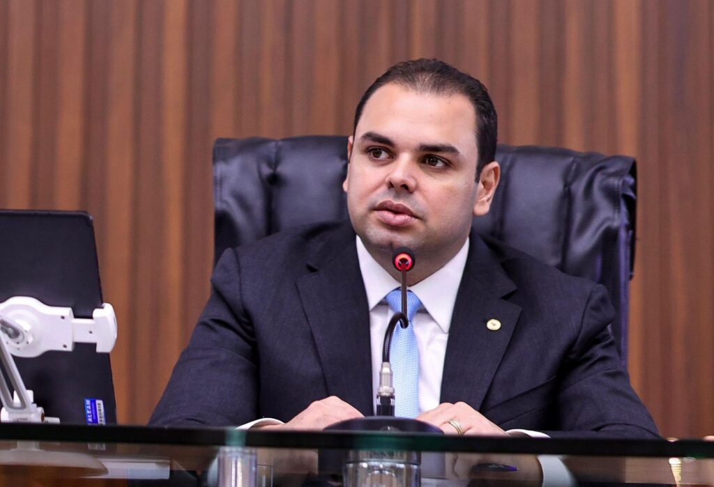 Roberto Cidade Lança Projeto Inovador para Proteger Mulheres em Áreas Remotas do Amazonas