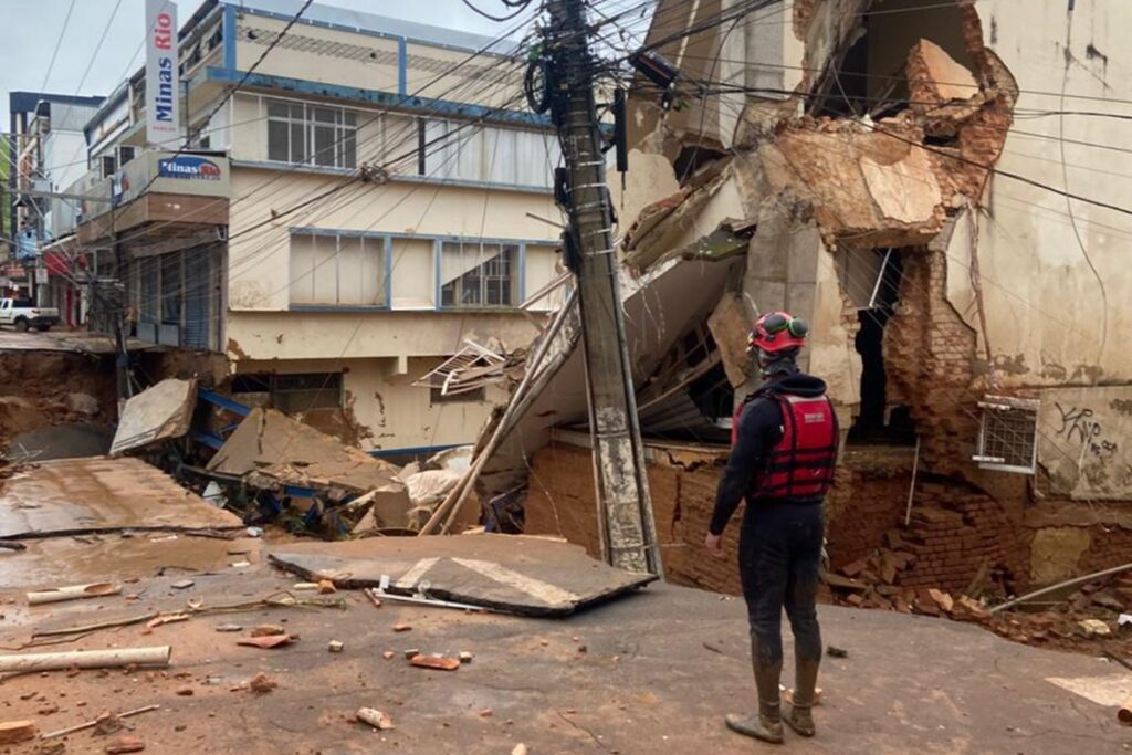 Tecnologia de Detecção de Celulares em Escombros Auxilia Busca em MG Tecnologia de Detecção de Celulares em Escombros Auxilia Busca em MG
