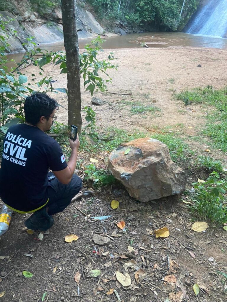 Tragédia em Minas Gerais: Mulher de 39 Anos Morre Após Acidente com Pedra