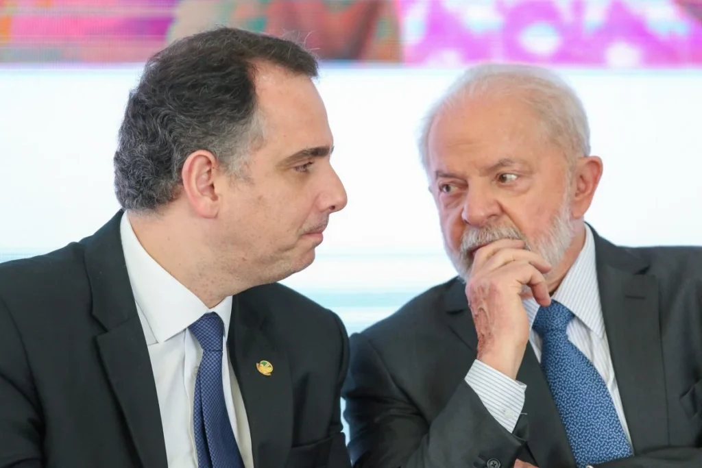 Troca de PSD por União Brasil: Pacheco, Favorito de Lula em Minas, em Decisão Crucial