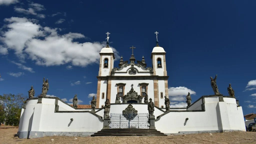 Turismo da Fé em Minas Gerais: 5 Destinos Imperdíveis para Conhecer