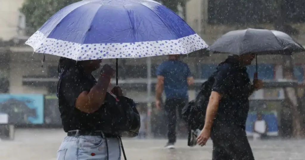 Alerta Meteorológico: 34 Cidades de MG em Risco de Chuva Forte Neste Domingo Alerta Meteorológico: 34 Cidades de MG em Risco de Chuva Forte Neste Domingo