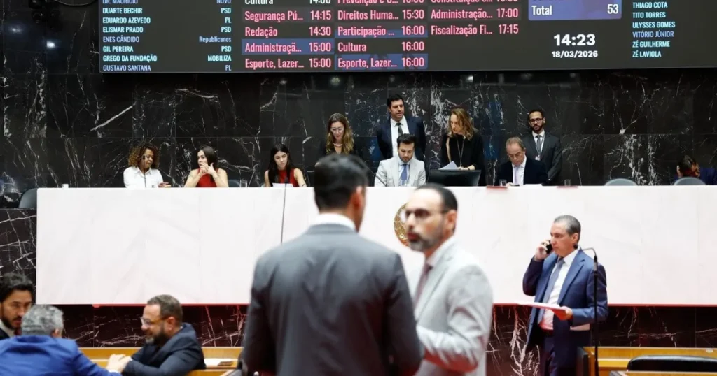 Assembleia de Minas Gerais Derruba Vetos de Zema e Retoma Discussões