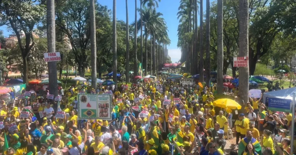 Atos da Direita Mobilizam Políticos em Brasília, BH e Rio com Protestos Contra o Governo