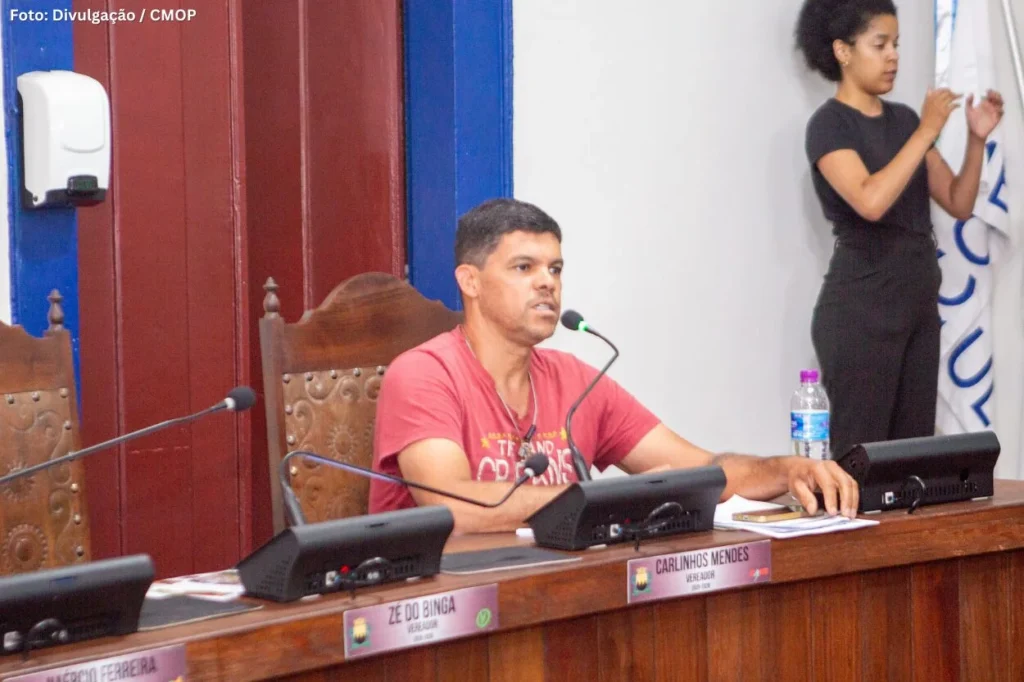 Câmara de Ouro Preto Aprova Instalação de Ponto de Ônibus Coberto na Bauxita Câmara de Ouro Preto Aprova Instalação de Ponto de Ônibus Coberto na Bauxita