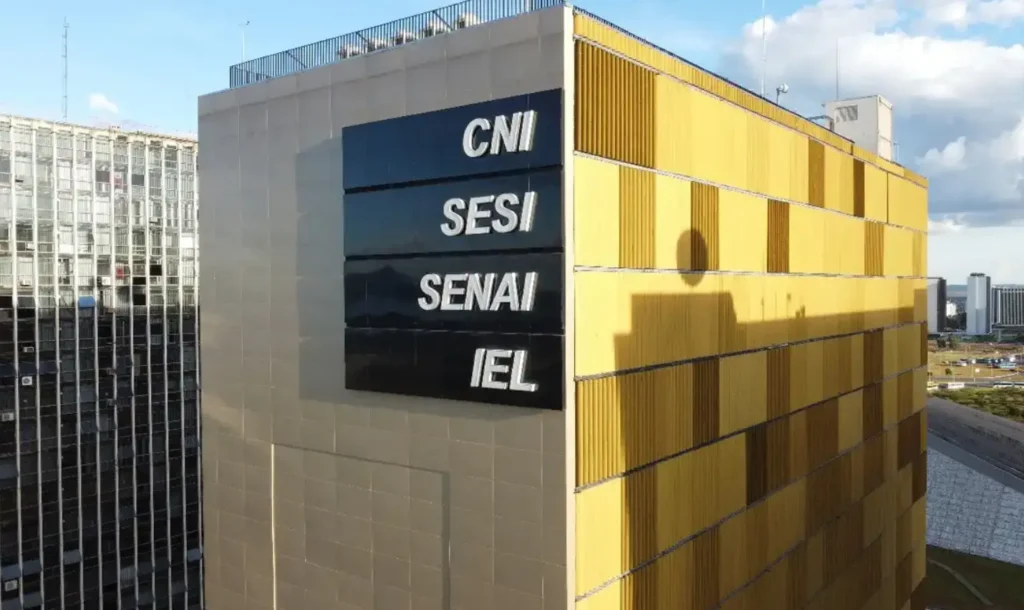 CNI: Redução da Selic é Adequada, Mas Não é Suficiente para Reverter Danos à Economia