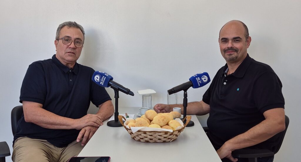 Governador de Minas Gerais Participa do Rádio Comunidade e Abre o Jogo sobre sua Gestão