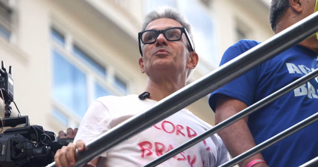 Governador de Minas Gerais em Brasília: Pedido de Impeachment Contra Alexandre de Moraes