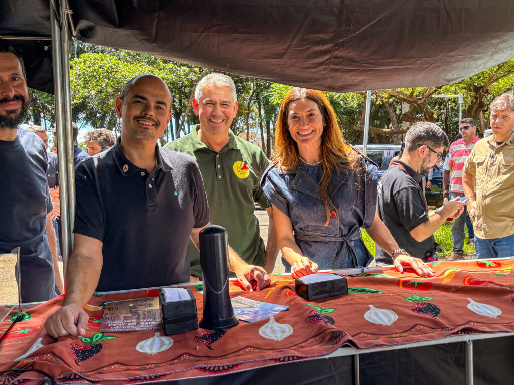 Governo de Minas Lança Praça de Serviços em Uberlândia para Facilitar Acesso à População