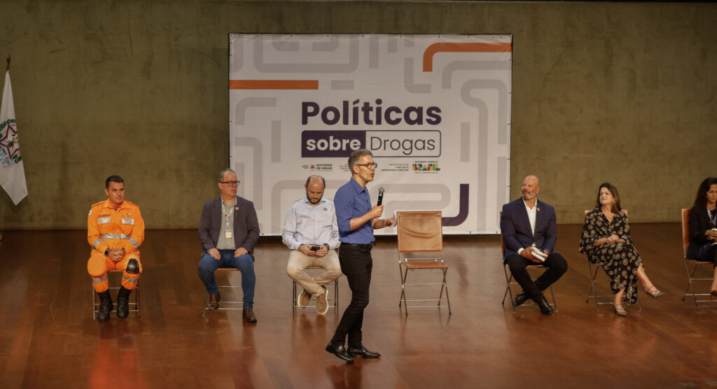 Governo de Minas promove seminário sobre a prevenção ao uso de drogas com foco nas famílias