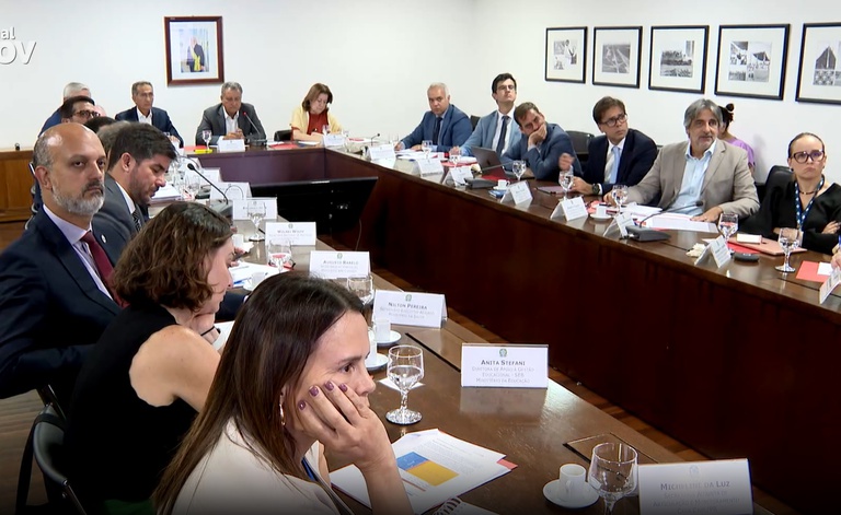 Governo Federal Intensifica Apoio a Minas Gerais Após Chuvas Devastadoras Governo Federal Intensifica Apoio a Minas Gerais Após Chuvas Devastadoras