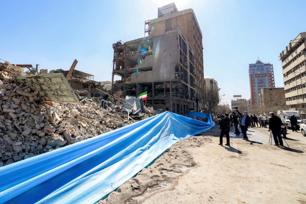 Guerra no Oriente Médio: Impactos Econômicos Dependem de Duração e Preços de Energia Guerra no Oriente Médio: Impactos Econômicos Dependem de Duração e Preços de Energia