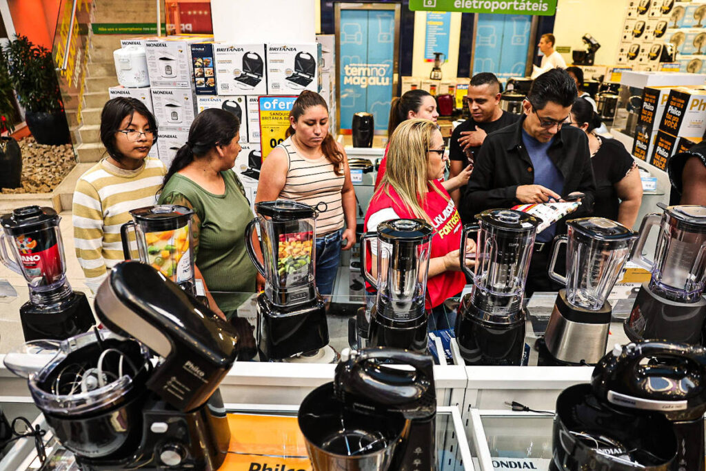 Inflação em alta: Economistas ajustam previsões pela terceira semana consecutiva Inflação em alta: Economistas ajustam previsões pela terceira semana consecutiva