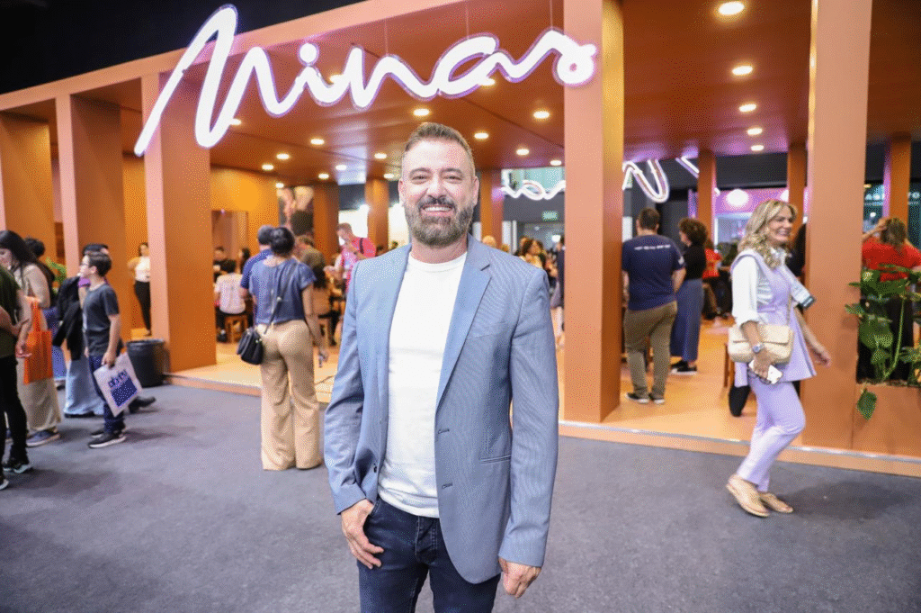 Leônidas Oliveira Retorna à Secretaria de Cultura e Turismo de Minas Gerais