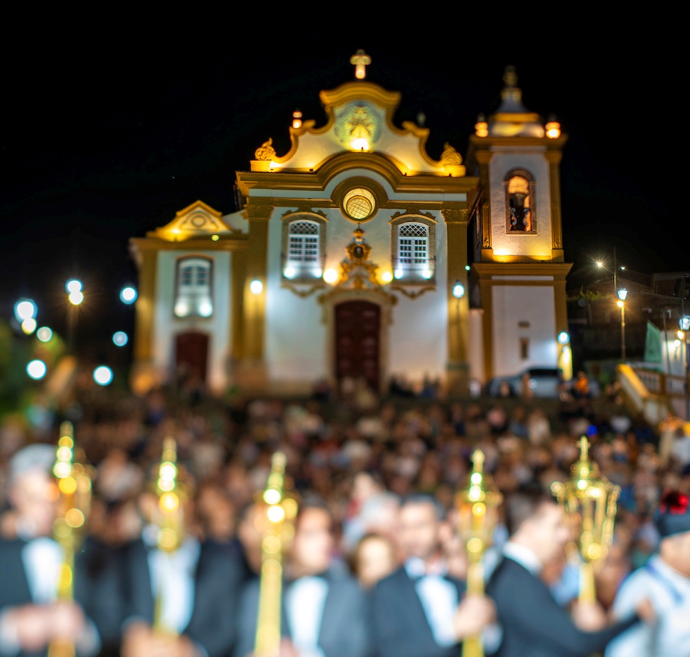Luzes no Patrimônio: Iluminação Cênica Transforma 12 Igrejas Históricas em Minas Gerais Luzes no Patrimônio: Iluminação Cênica Transforma 12 Igrejas Históricas em Minas Gerais