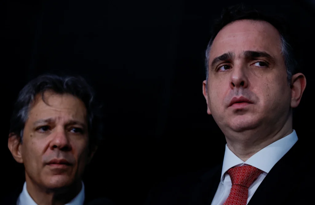 Pacheco se Filia ao PSB e Avança em Candidatura ao Governo de Minas Gerais Pacheco se Filia ao PSB e Avança em Candidatura ao Governo de Minas Gerais