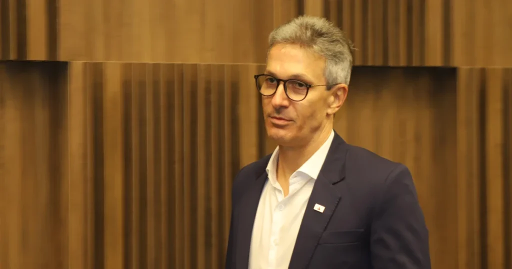 Reajuste Salarial de 5,4% Para Servidores de Minas: A Decisão de Zema Reajuste Salarial de 5,4% Para Servidores de Minas: A Decisão de Zema