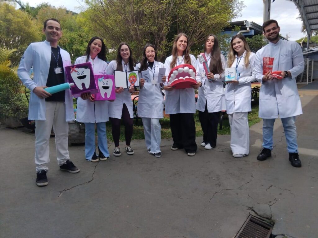 Saúde Bucal em Poços de Caldas Destaca Boas Práticas no Estado