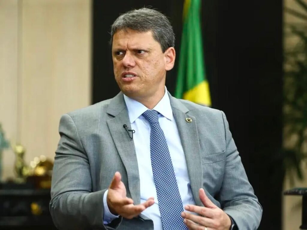 Tarcísio de Freitas Lidere em Todas as Simulações para o Governo de SP, Aponta Datafolha