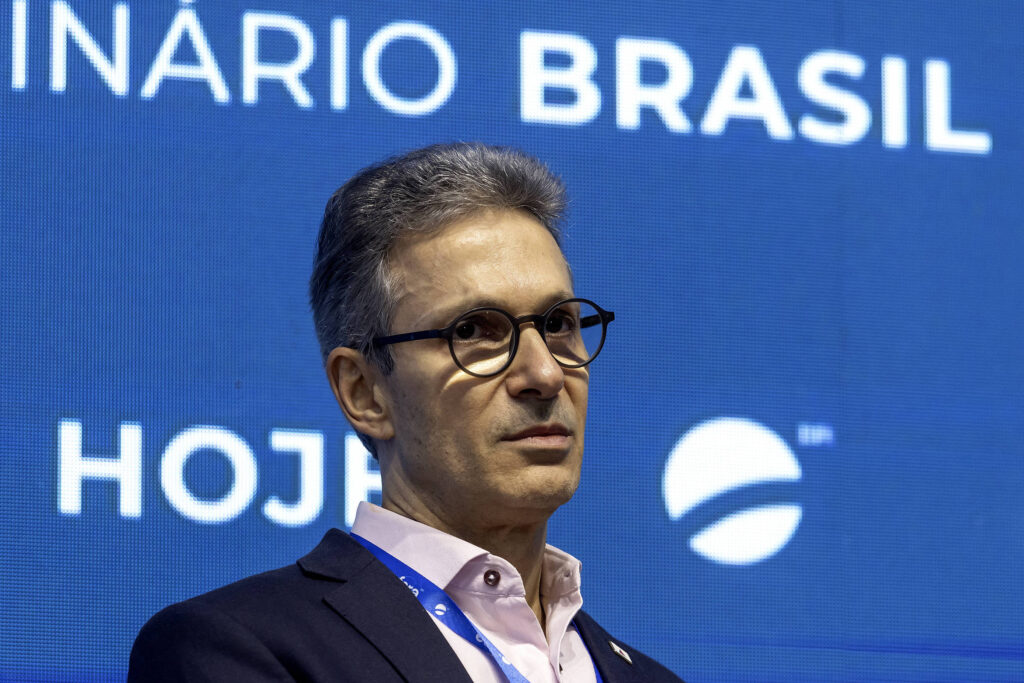 Zema compara STF a papa pedófilo e critica tribunal em evento