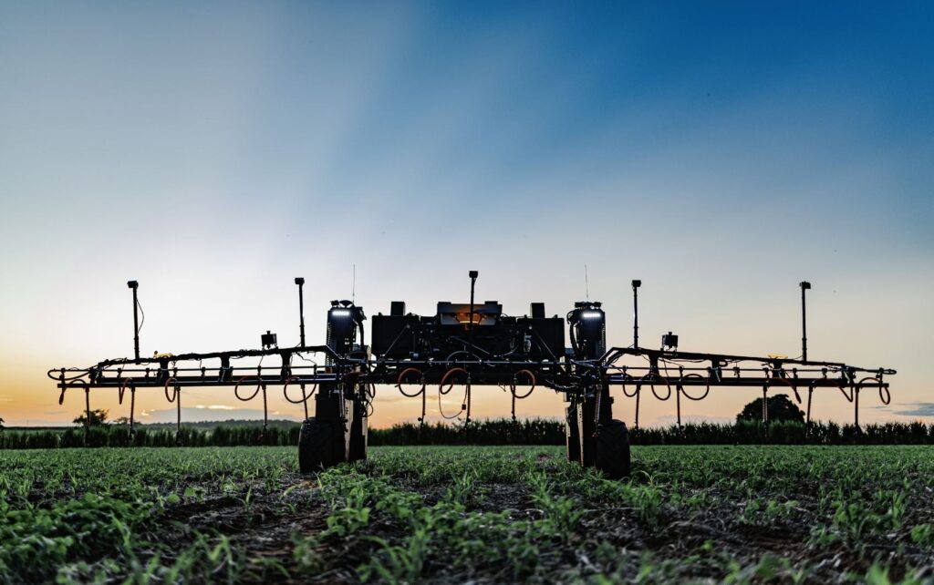 Agrishow 2026: Robôs Solares Transformam a Agricultura com Inteligência Artificial