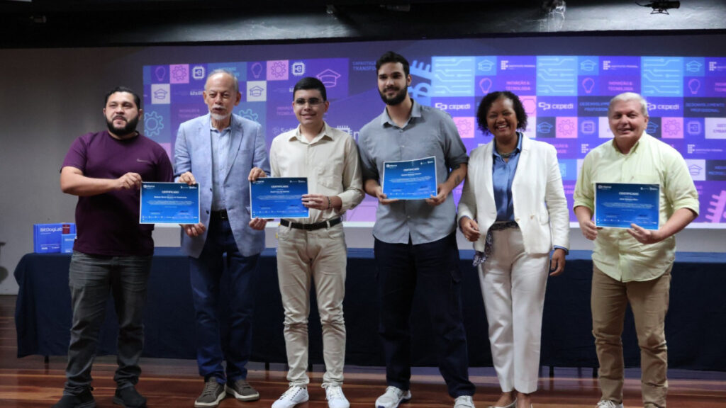 Ceará se Destaca no Programa Nacional EmbarcaTech: Entenda a Importância