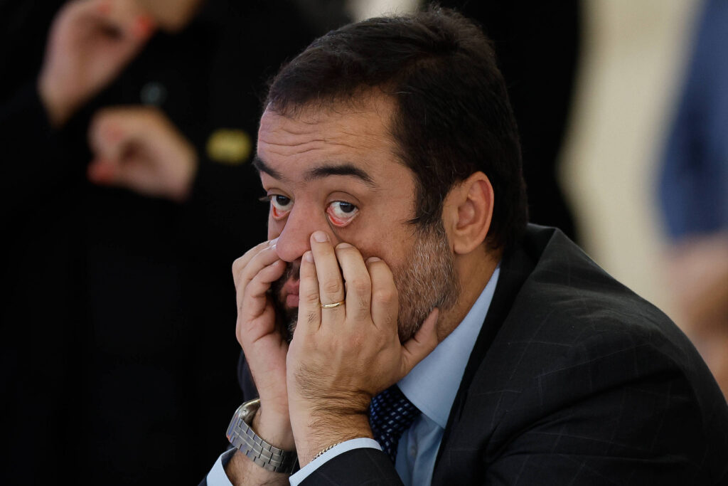 Crise no Rio de Janeiro: O Vácuo do MDB e a Fragilidade de Cláudio Castro Crise no Rio de Janeiro: O Vácuo do MDB e a Fragilidade de Cláudio Castro