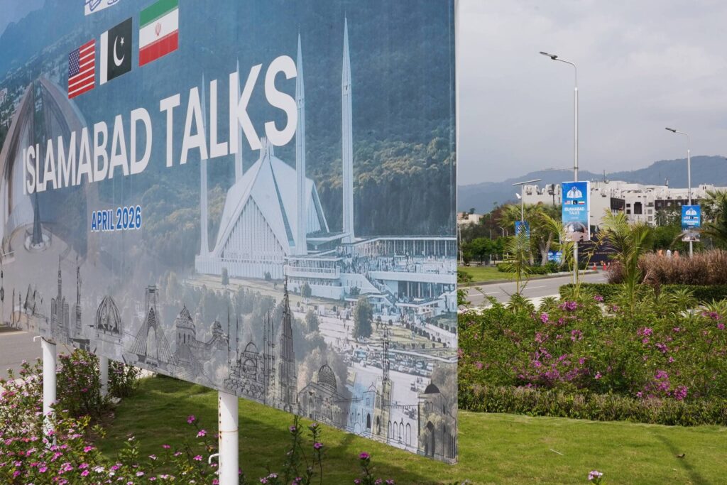 EUA e Irã: Liberação de Fundos Congelados em Jogo Político