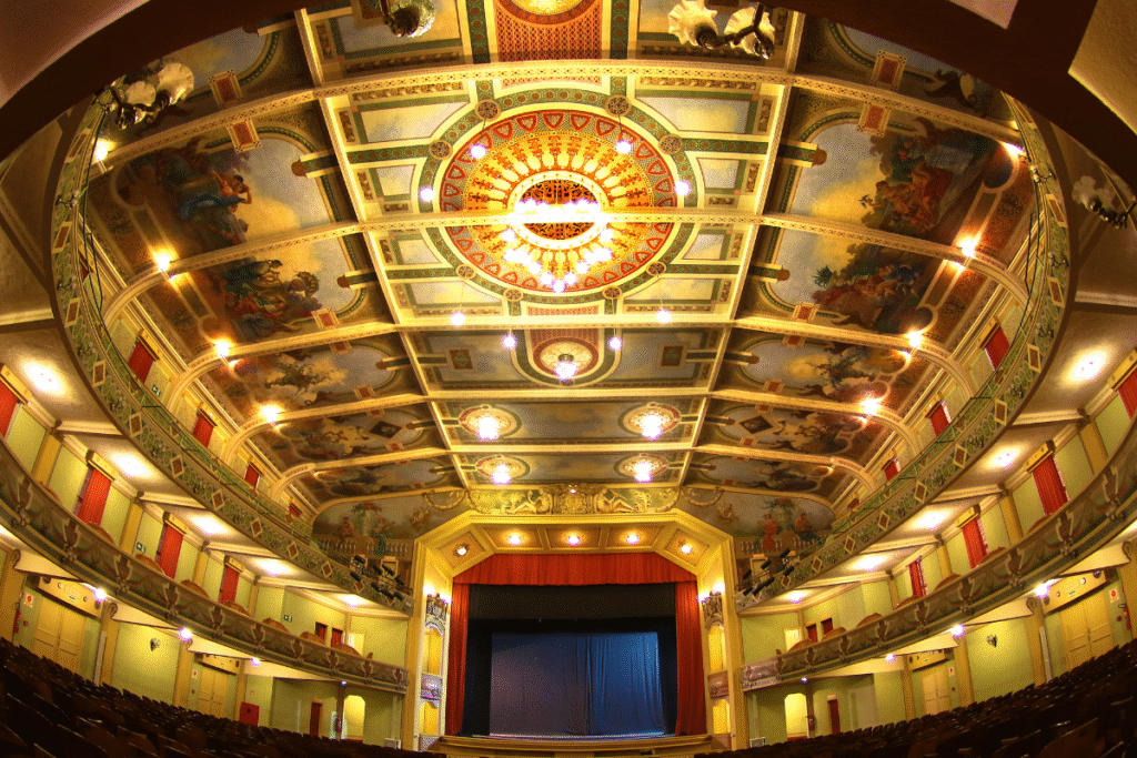 Explore 6 Atividades Culturais Gratuitas em Juiz de Fora e Aumente seu Repertório