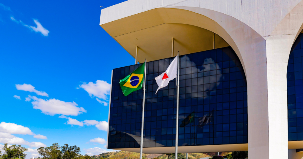 Fragmentação da Direita em Minas: Novas Filiações Podem Agravar Divisões Fragmentação da Direita em Minas: Novas Filiações Podem Agravar Divisões