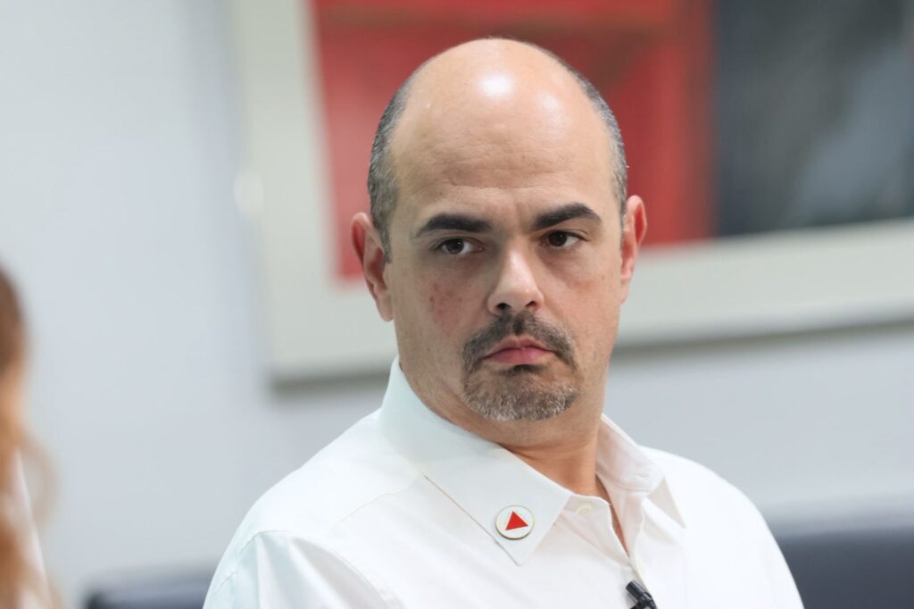 Governador Simões Fica de Fora de Sabatina de Pré-Candidatos em Minas Gerais